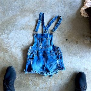women’s overalls size medium